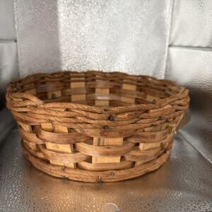 VINTAGE Pyrex Wicker Casserole Basket 8.5" inch Leather handles NO. 024-624-684